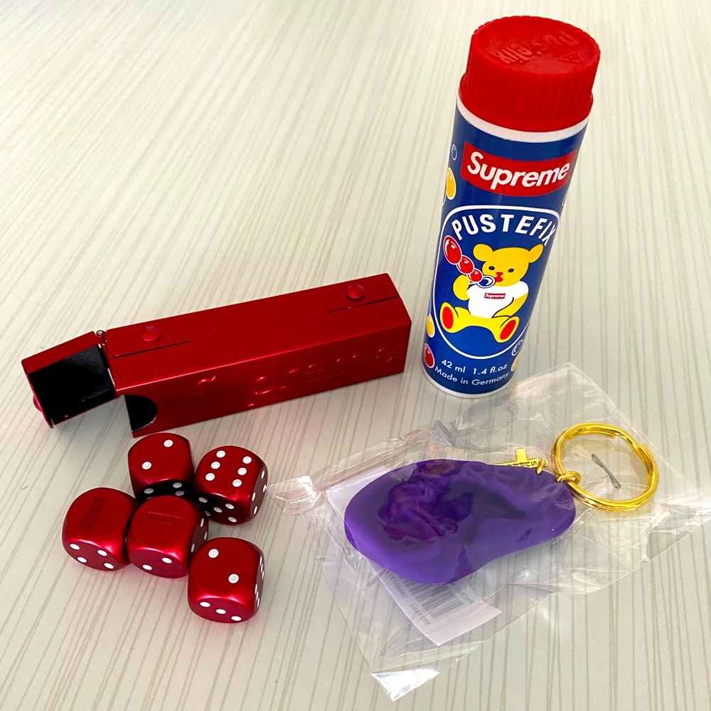 Supreme Aluminum Dice Set, Bubbles, & Ear Keychain
